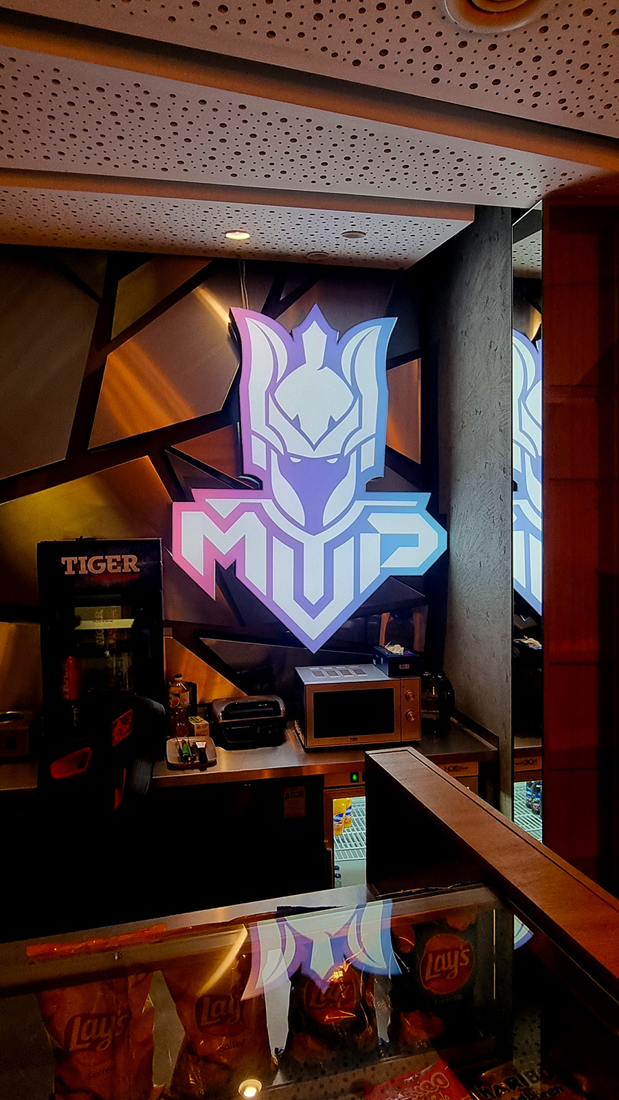Lightboxy Gaming Hub