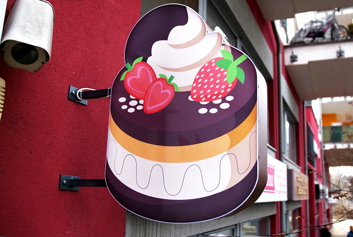Výstrče Cake